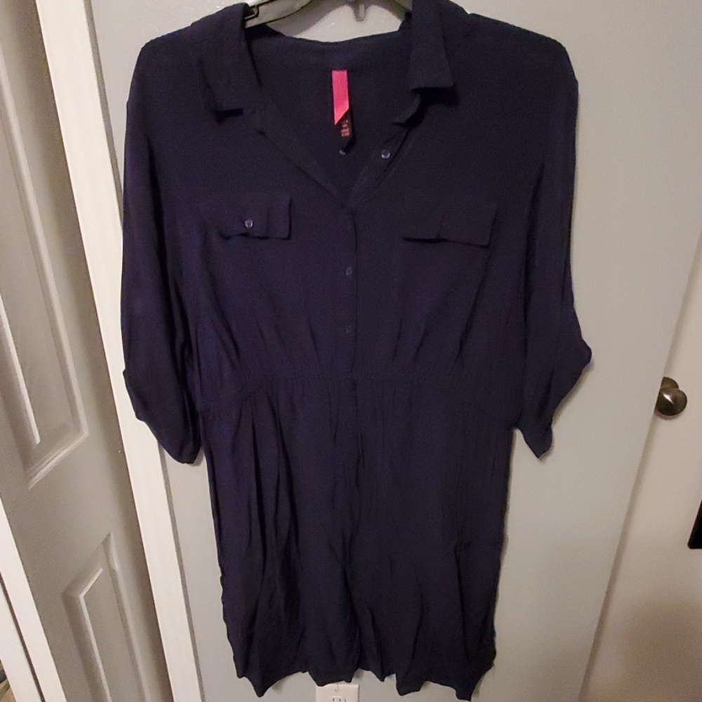Knee length dark blue half sleeve dress